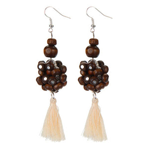Aretes Largos Cuentas De Madera Y Borlas