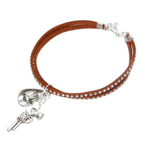 Pulsera De Cordón Gamusa Con Dijes Vaquero