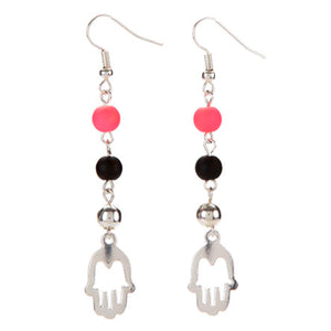 Aretes Rosa-Negro Con Dije Mano De La Suerte