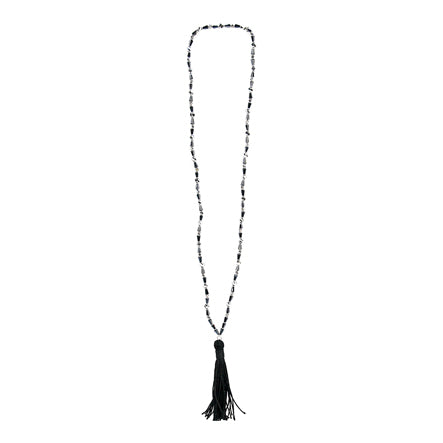 Collar Negro Con Cuentas Piramide