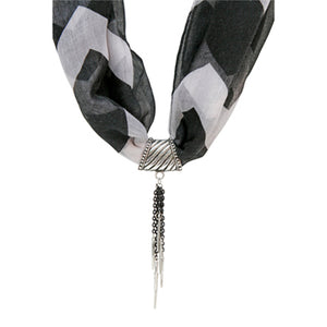 Adorno P/ Mascada Con Cadena Negra
