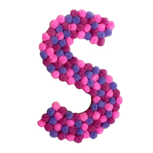 Letra De Madera Con Pom Poms